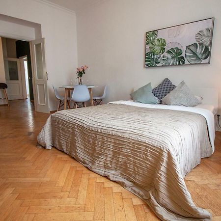 Nejedleho Apartmeet Prag Exteriör bild