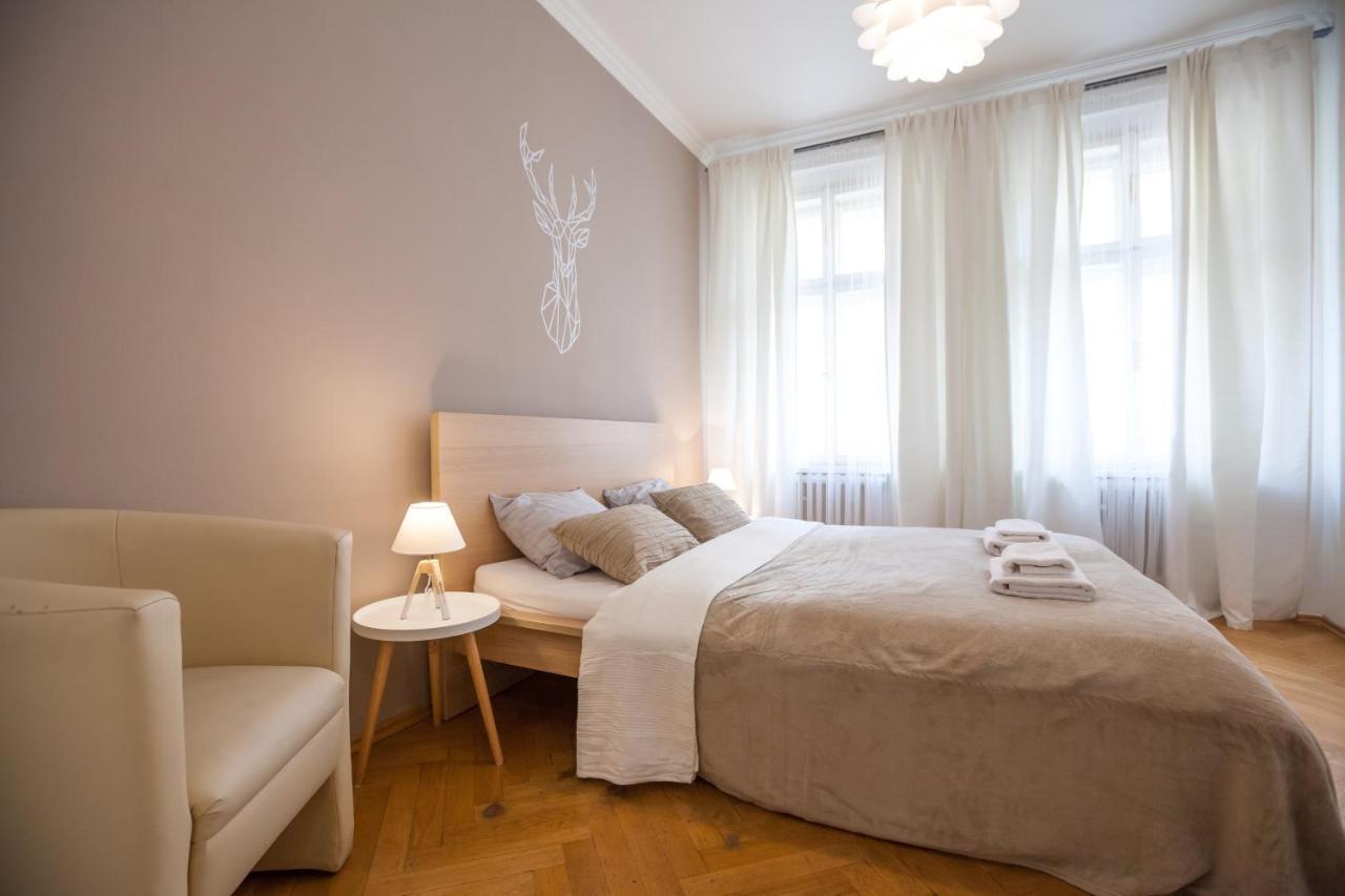 Nejedleho Apartmeet Prag Exteriör bild