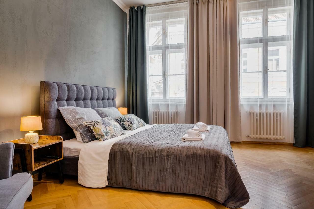 Nejedleho Apartmeet Prag Exteriör bild