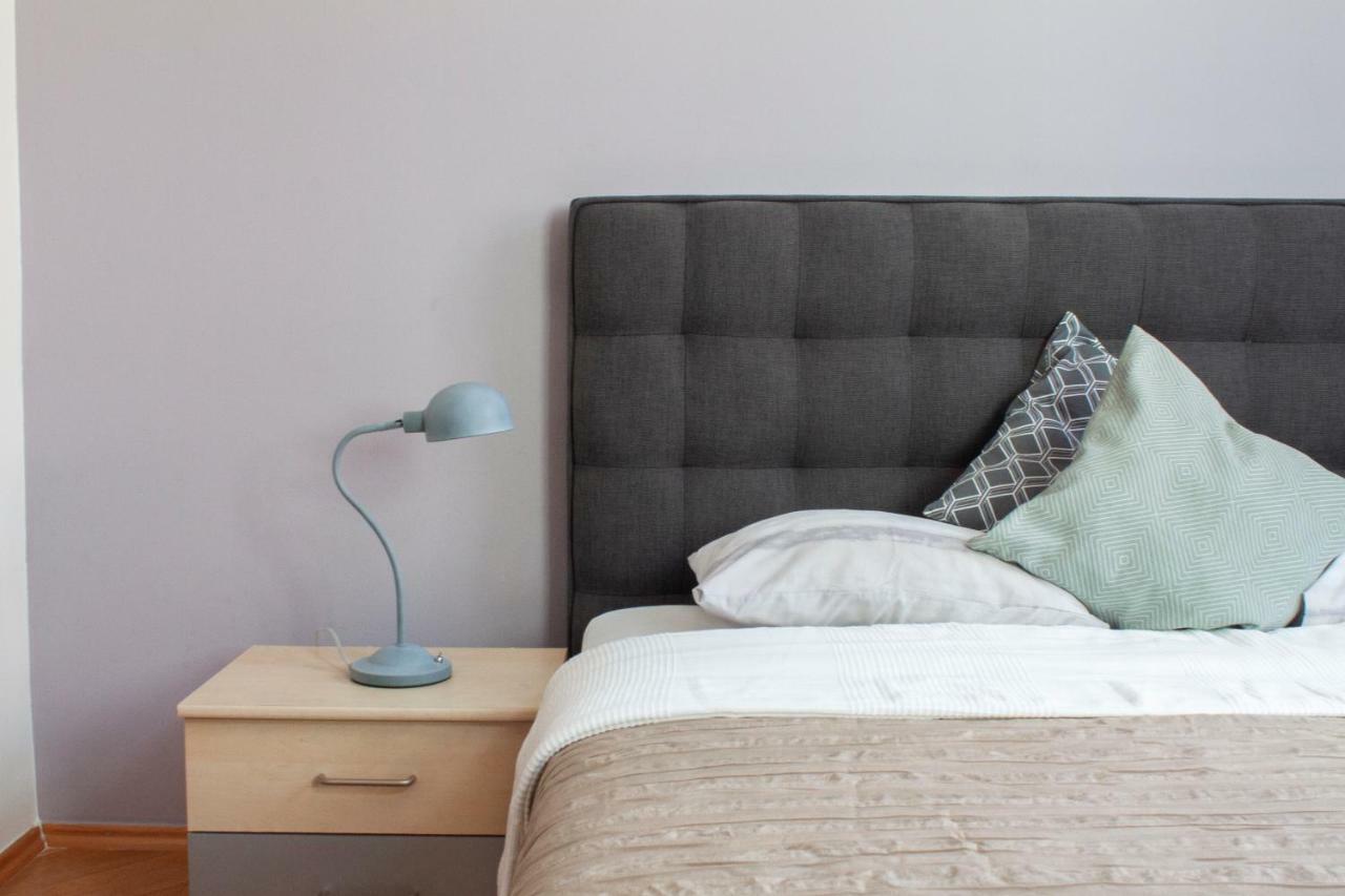 Nejedleho Apartmeet Prag Exteriör bild