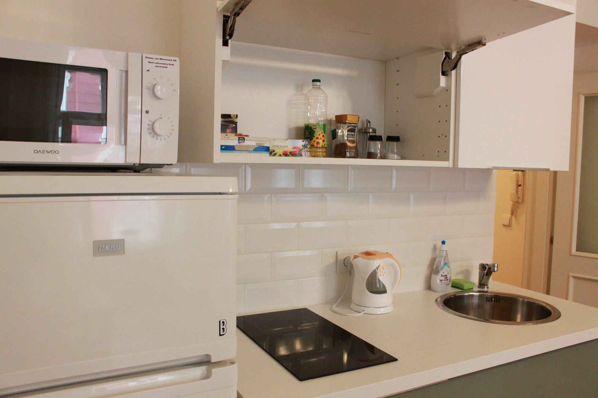 Nejedleho Apartmeet Prag Exteriör bild